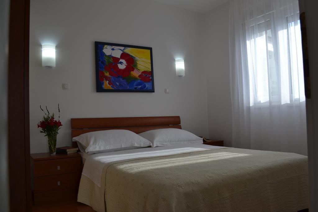 Apartments Oklopcic Trogir Oda fotoğraf
