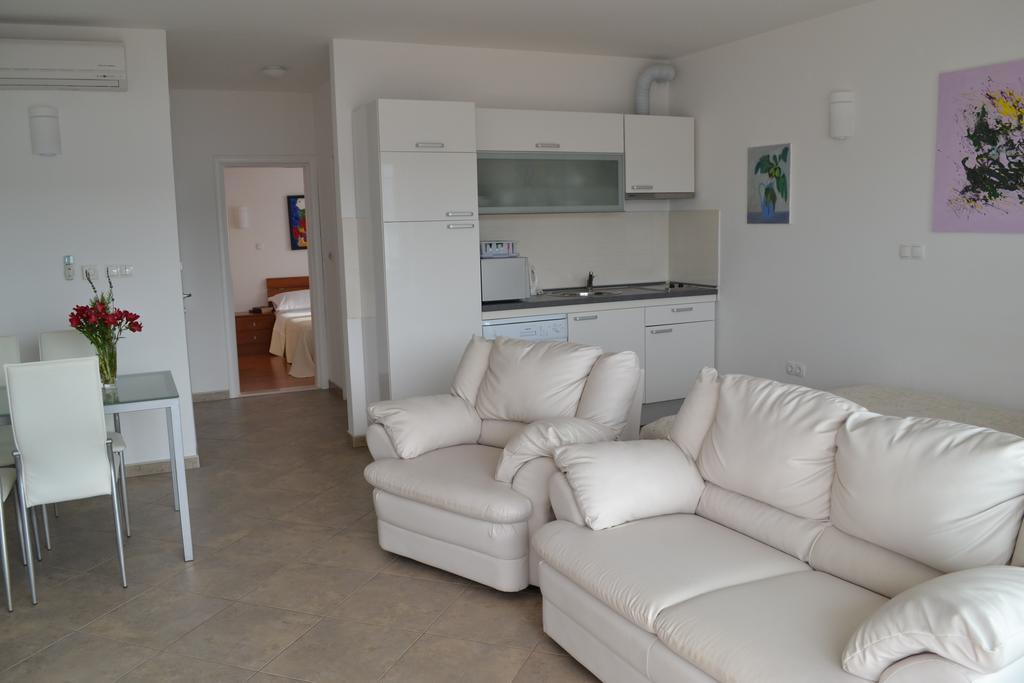 Apartments Oklopcic Trogir Oda fotoğraf